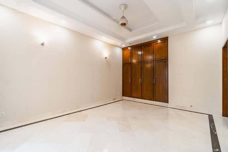 Used For 2 Years 1 Kanal Spanish House For resale in DHA Phase 3 10