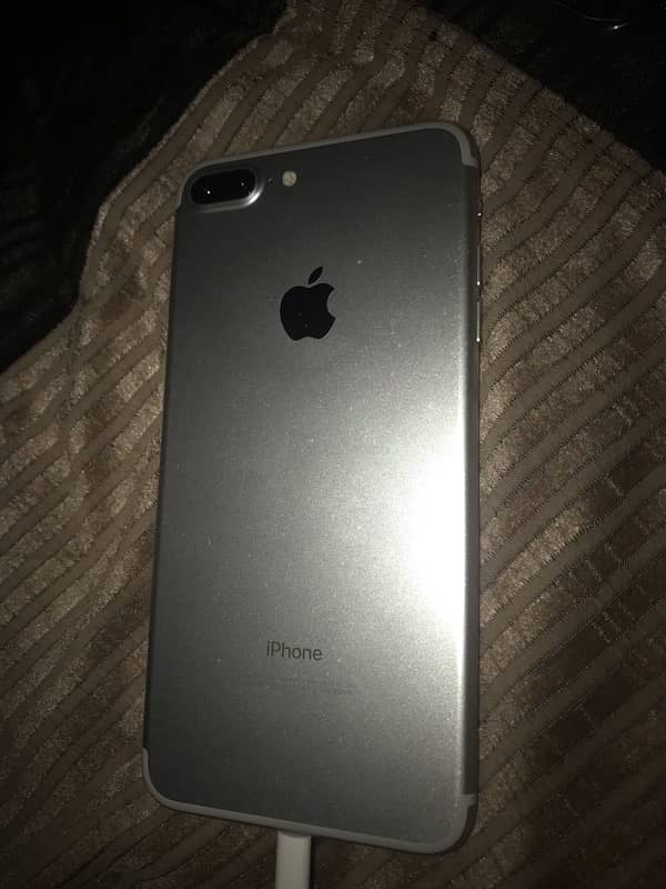 Iphone 7 plus NoN pta very good condition Battrey Health 76 original 1