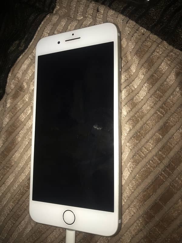 Iphone 7 plus NoN pta very good condition Battrey Health 76 original 3