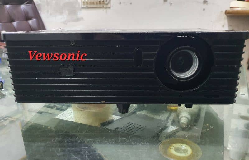 ViewSonic Projector / audio video 1