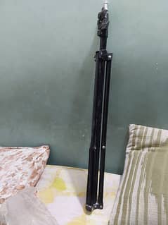 camera stand big size in brand new condition