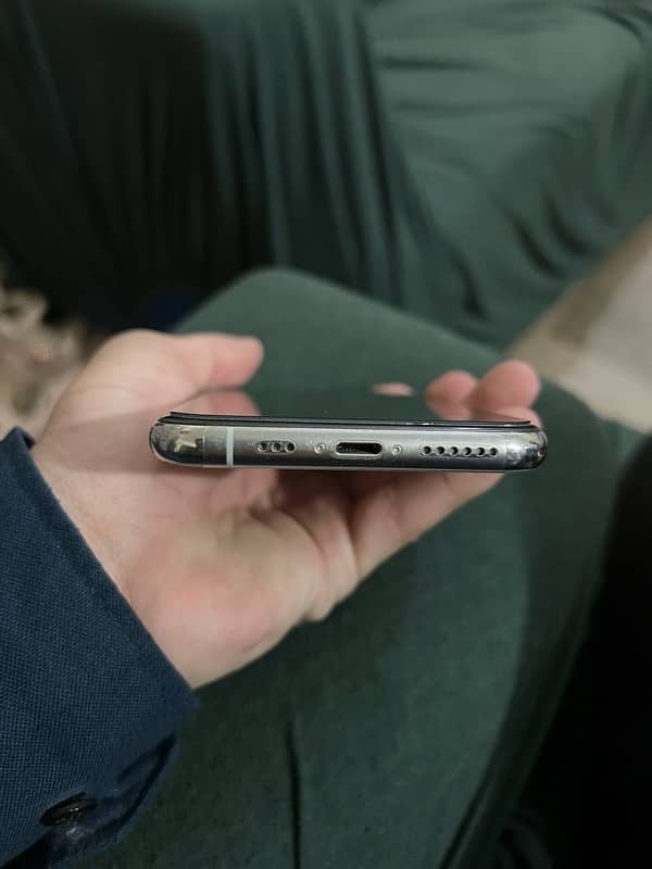 iPhone 11 Pro (DUAL PTA) 256 GB 3