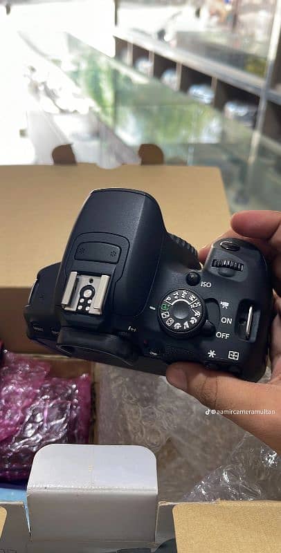 Canon EOS700D 1