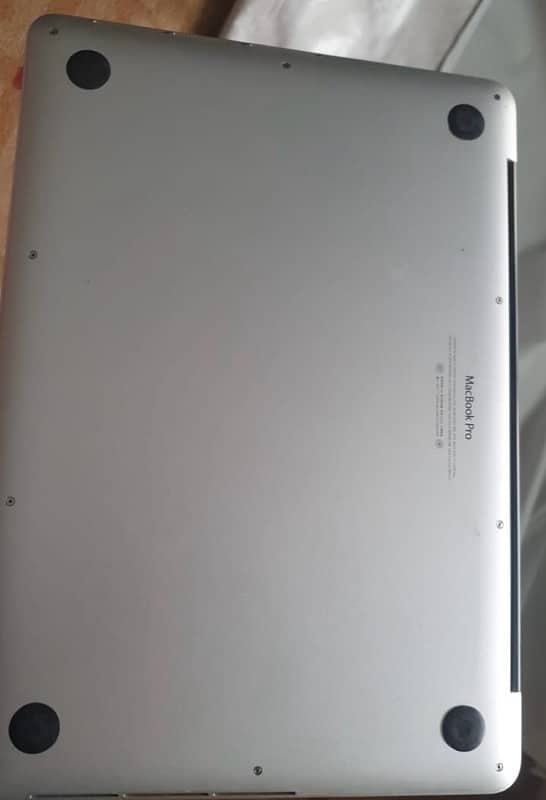 macbook pro 2015 13” 1