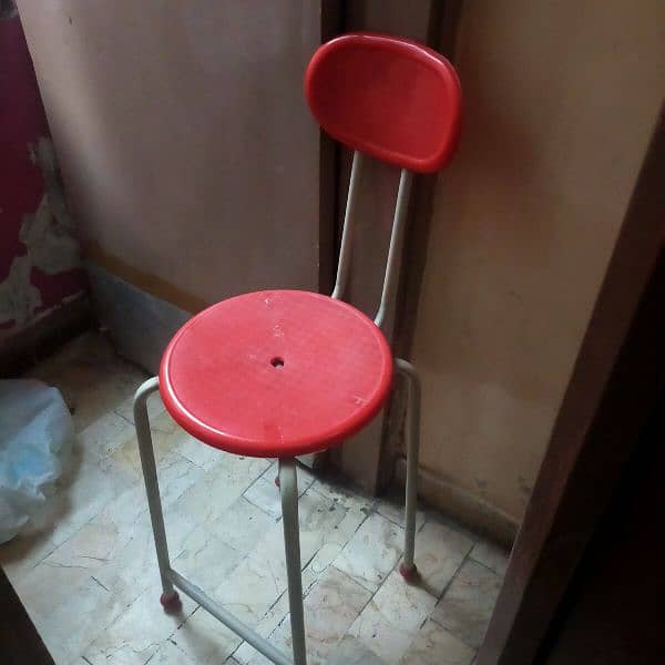 high chair or counter chairs 3