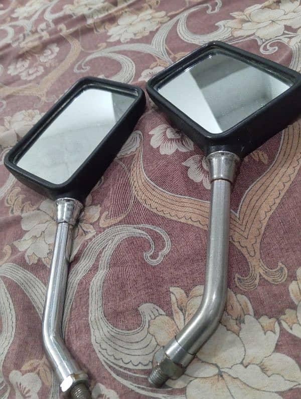 Yamaha 2 strok totally genuine mirrors 0