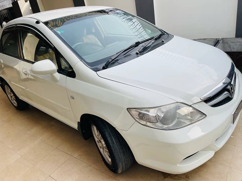 Honda City IDSI 2007 model genuine 7