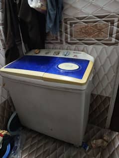 Dawlance washing machine with Dryer