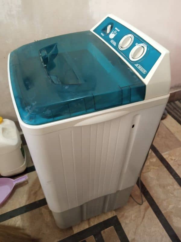 only 1 month use big saize washing machine for sale 4