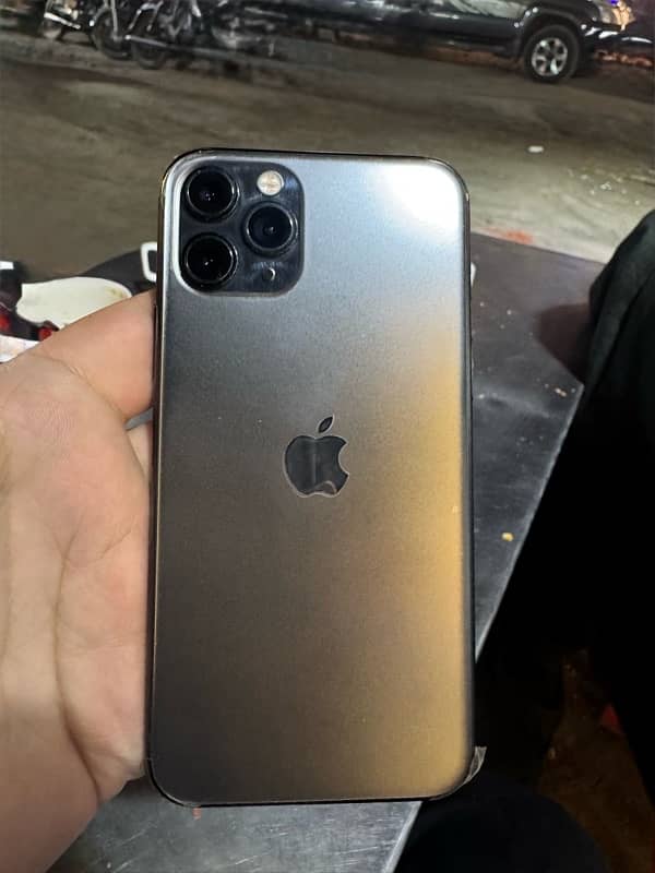 IPhone 11 Pro 0