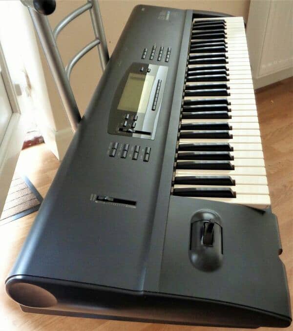 korg  01/Wfd professional workstation keyboard sythithizer piano midi 0