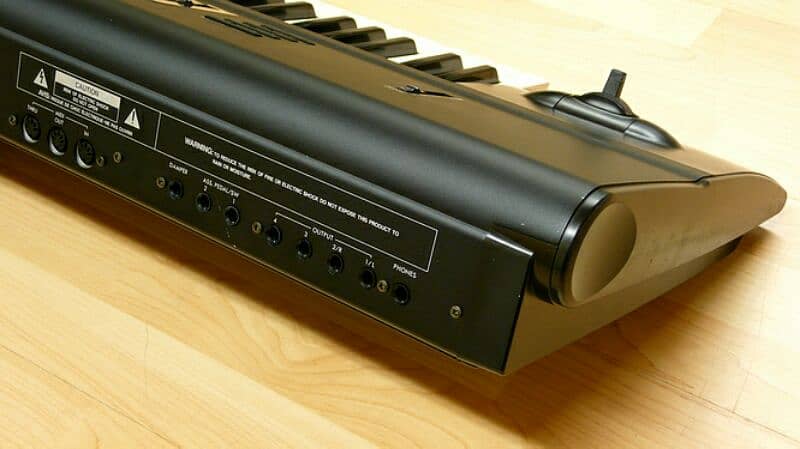 korg  01/Wfd professional workstation keyboard sythithizer piano midi 2