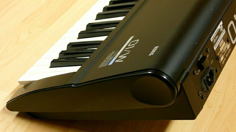 korg  01/Wfd professional workstation keyboard sythithizer piano midi 3