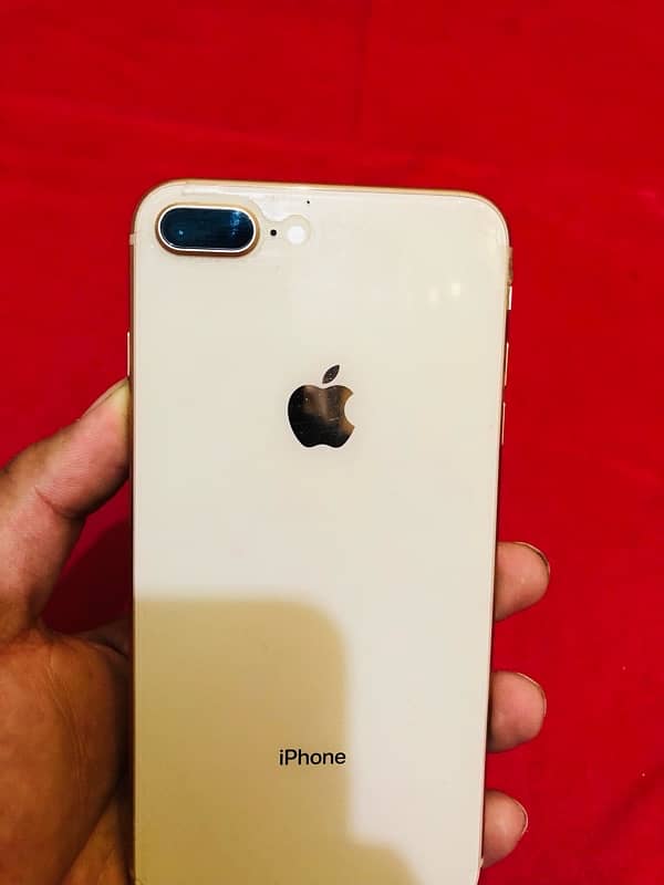 iPhone 8 Plus water pack 100% 0