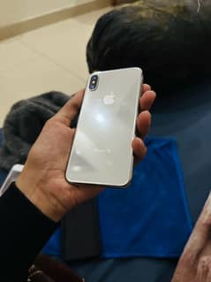 iPhone X