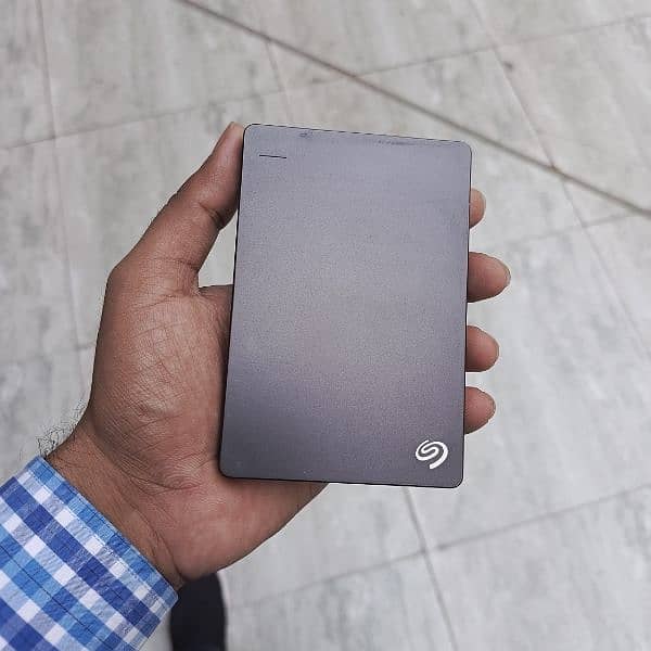 Portable 2TB HDD | Seagate USB 3.0 | TechWorld 0