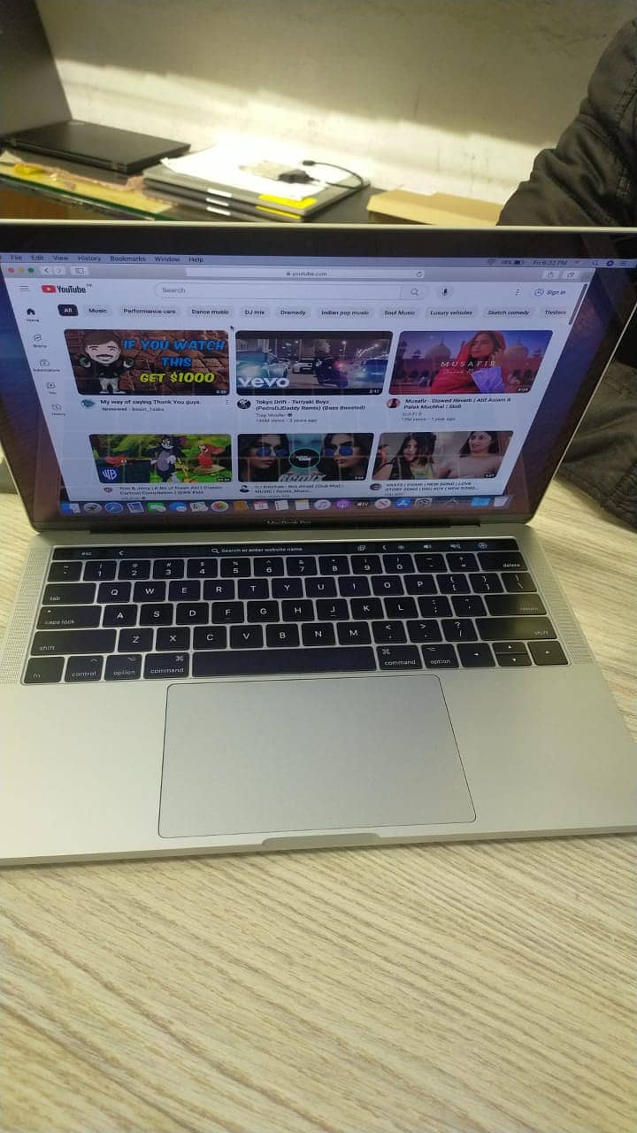 Macbook Pro 13 inches 2017 2