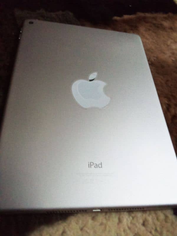 Apple IPad With Box Brand-new in Condition 1