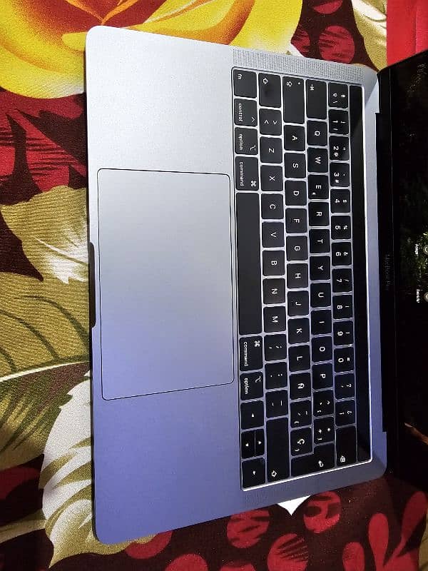 MacBook Pro 2019  / Condition 10/10 7