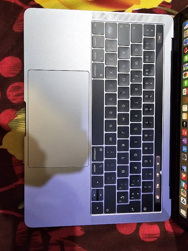 MacBook Pro 2019  / Condition 10/10 11