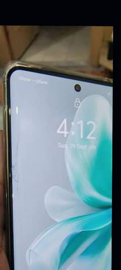 vivo v30e 8/256 side crack screen no shade no dot