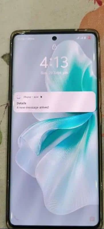 vivo v30e 8/256 side crack screen no shade no dot 2