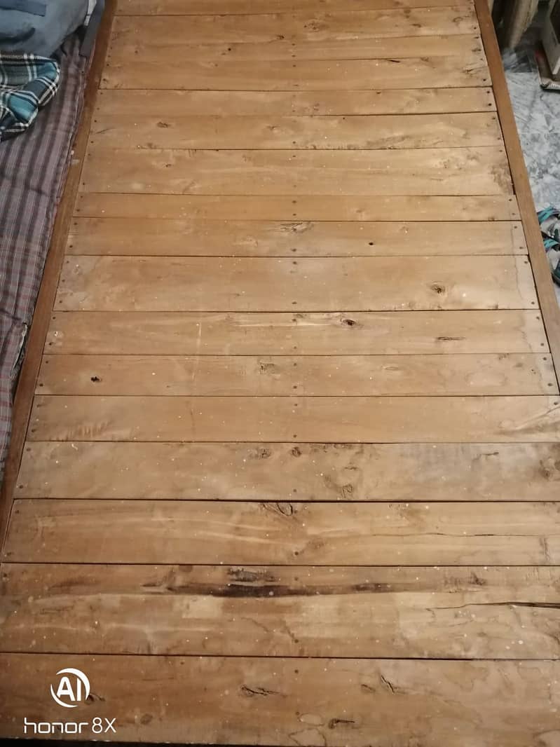 Pair of pure wood single bed without mattress in perfect condition 4