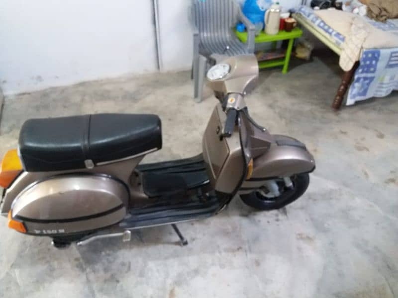 Vespa beautiful 8