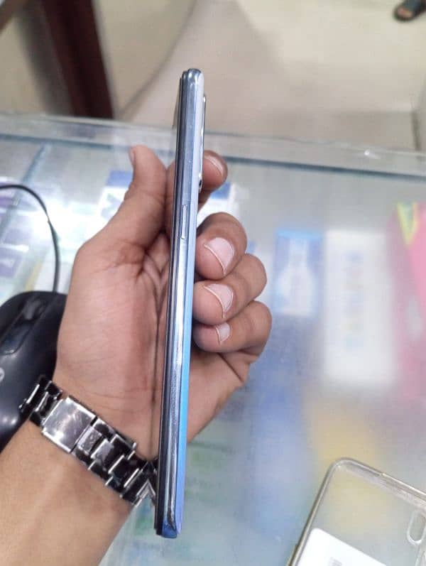 oppo f15 3