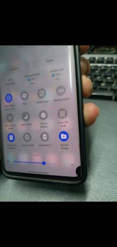 Samsung galaxy S10 plus doted 3