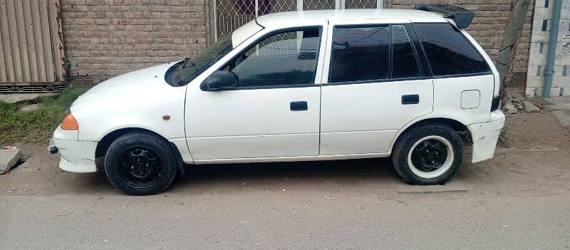 Suzuki Cultus VX 2000 1