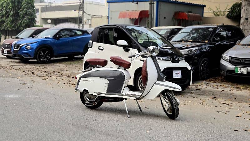 Lambretta Li150 only vespa scooter of Pakistan 0