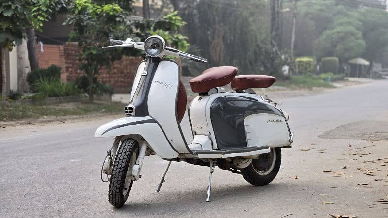 Lambretta Li150 only vespa scooter of Pakistan 6