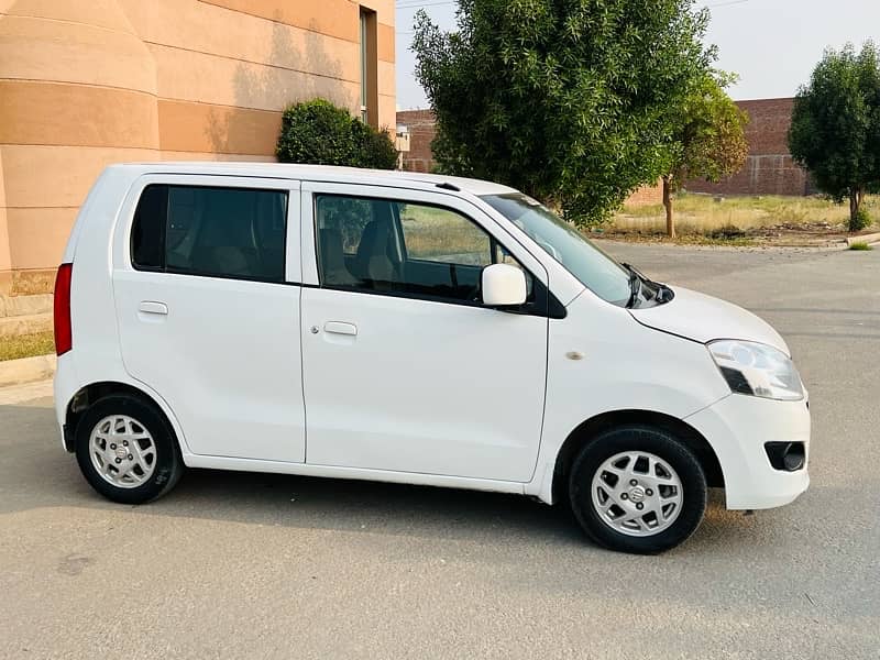 Suzuki Wagon R 2019 1