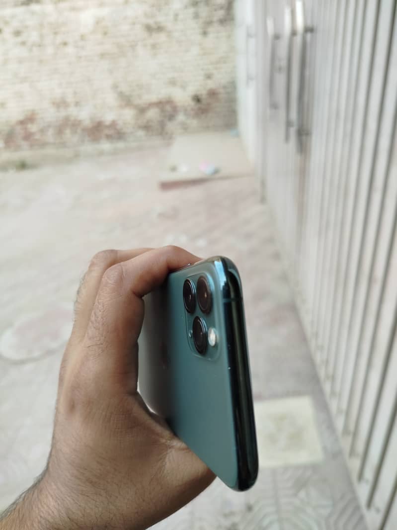 iPhone 11 Pro - 64GB - PTA APPROVED 0