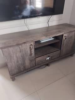 Media console