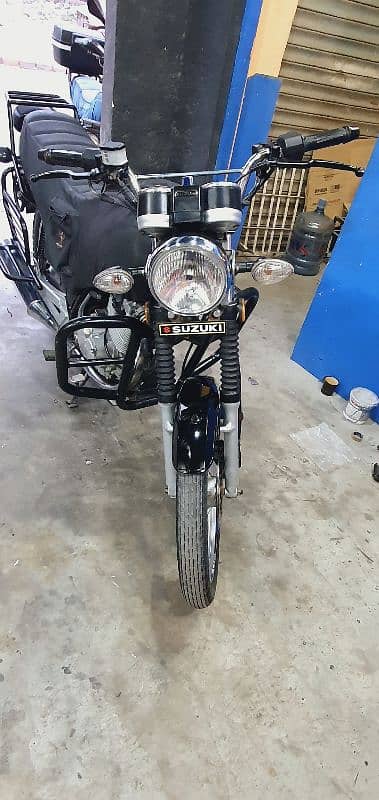 Suzuki 150 GS 1