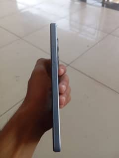 5months used good condition 4gb 64gb