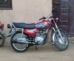 Honda 125.23 /24 hai 4100,km original reding  hai price final 210000