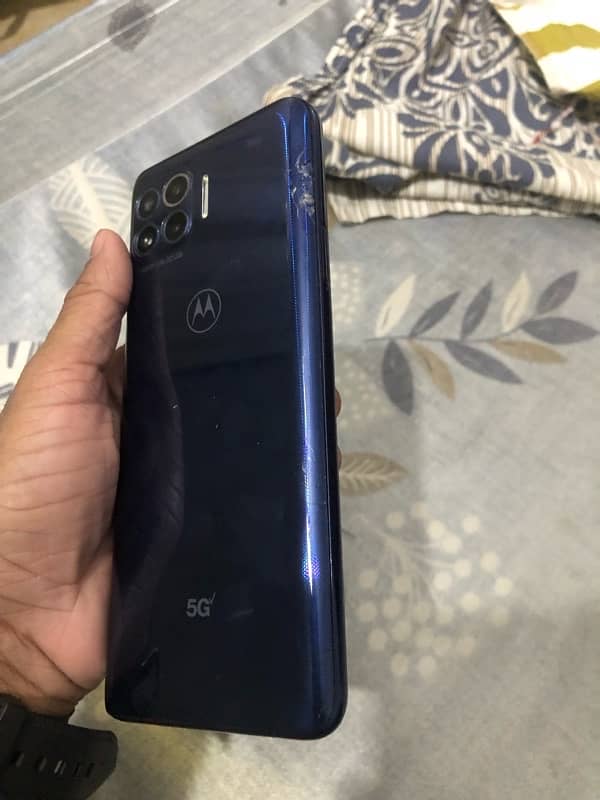 Moto one 5G 1