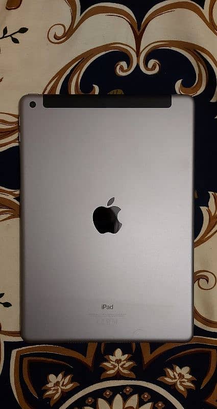 iPad 6 generation WiFi+ 4G silver 0