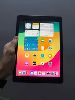 Ipad 6th generation 128GB