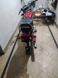 I want to sale my Honda CD 70 22/23 Model 10/10 Condition