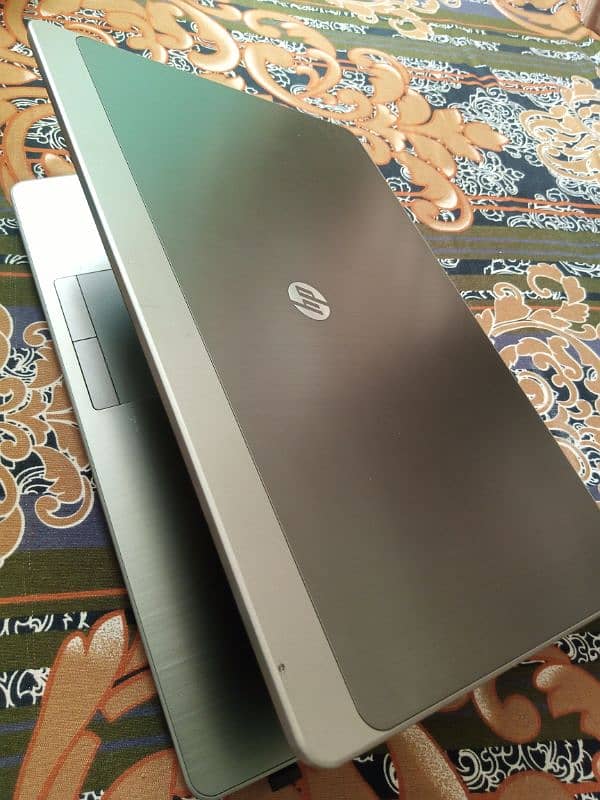 Laptop Core i5 2nd Generation 4