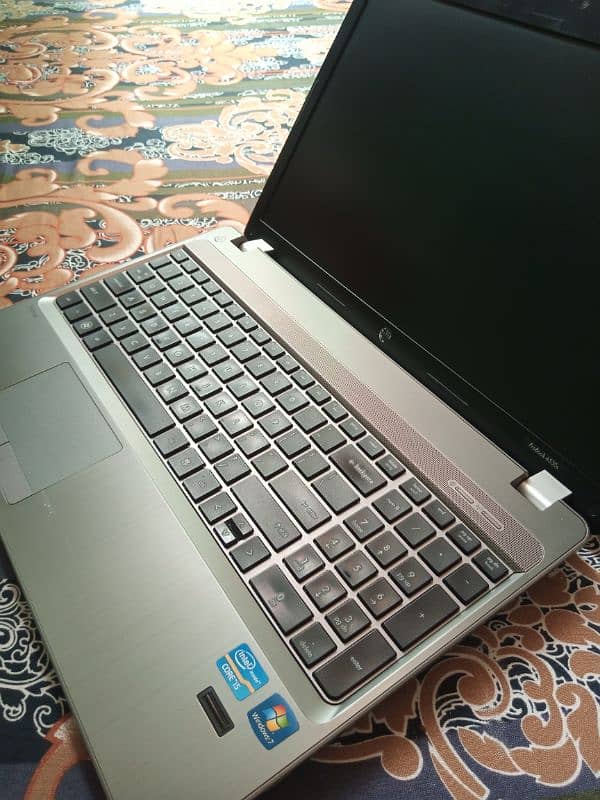 Laptop Core i5 2nd Generation 9