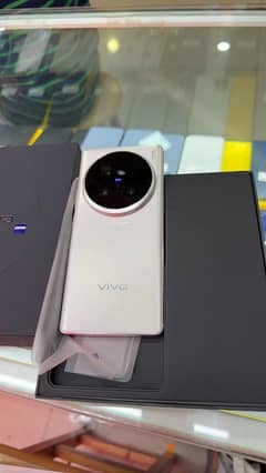 VIVO X100 ULTRA