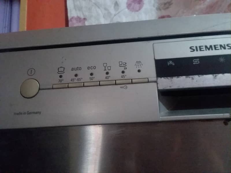 Dubai-imported SIEMENS Dishwasher 1