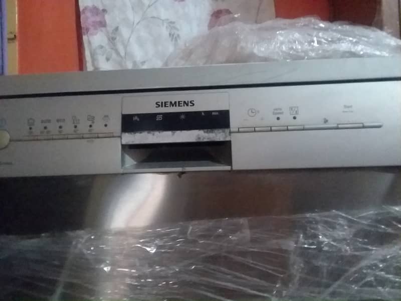 Dubai-imported SIEMENS Dishwasher 3