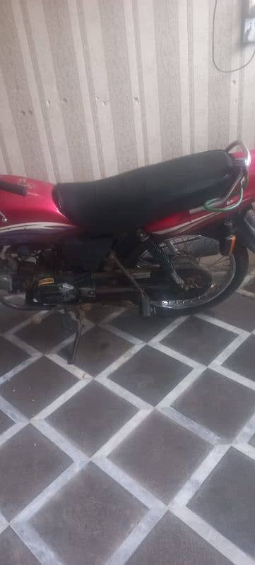 Honda Pridor Red Color in Excellent Condition 3