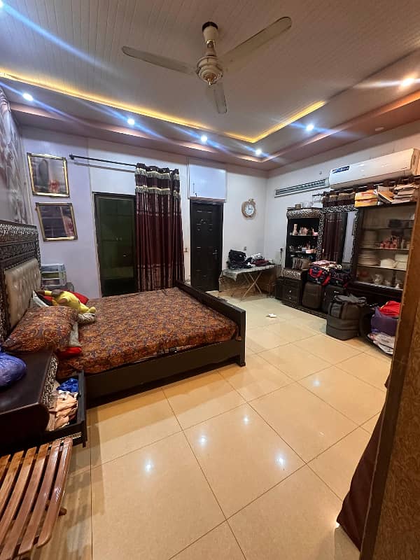 3 story house Corner house for sale in meson road lahore 3